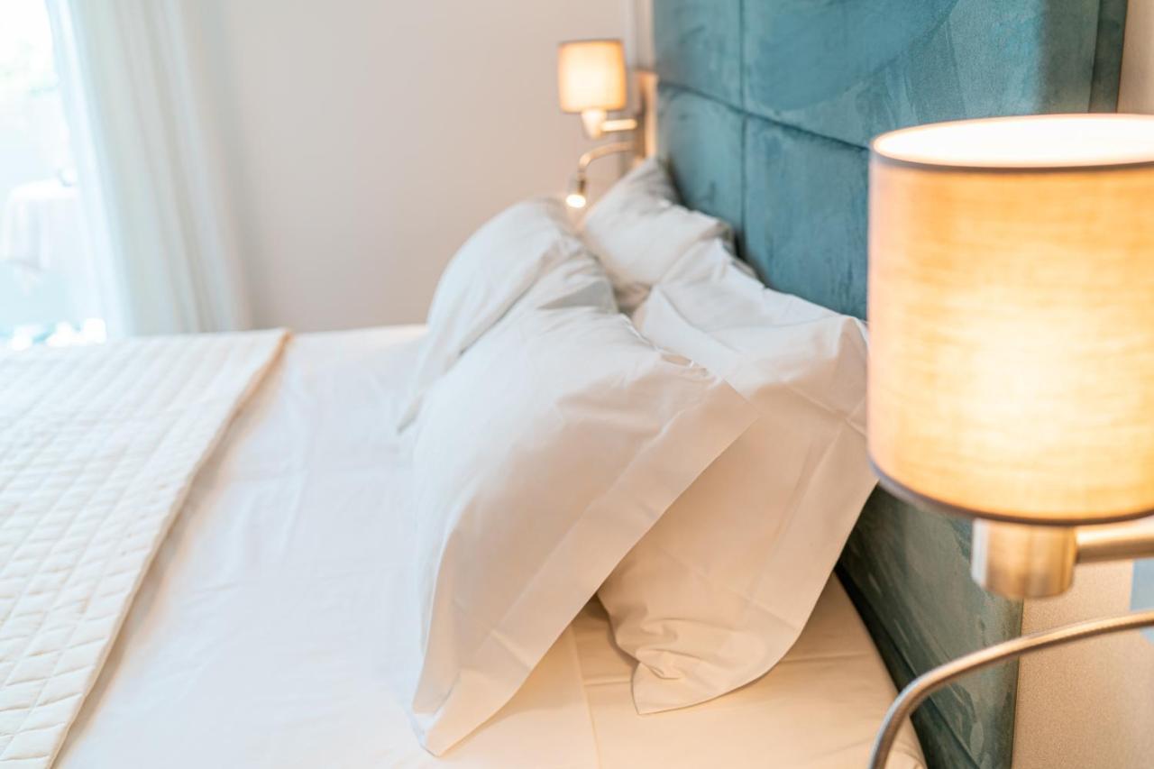 Hotel Pigalle リド・ディ・イエゾロ エクステリア 写真